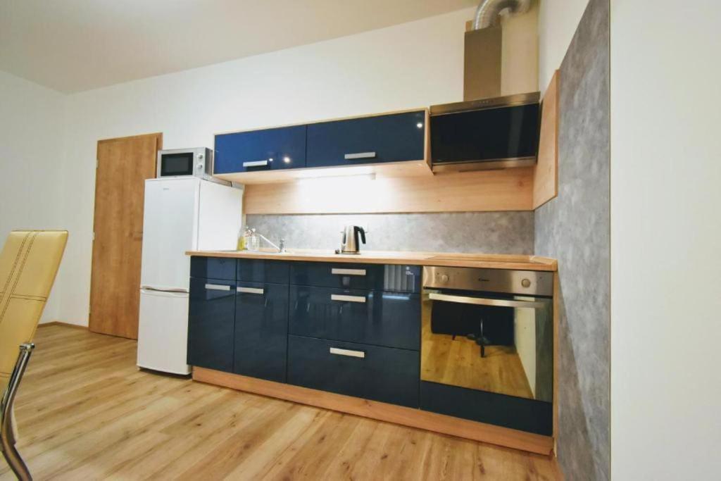 Moderni Apartman Horni Marsov - By Alka Ngoại thất bức ảnh