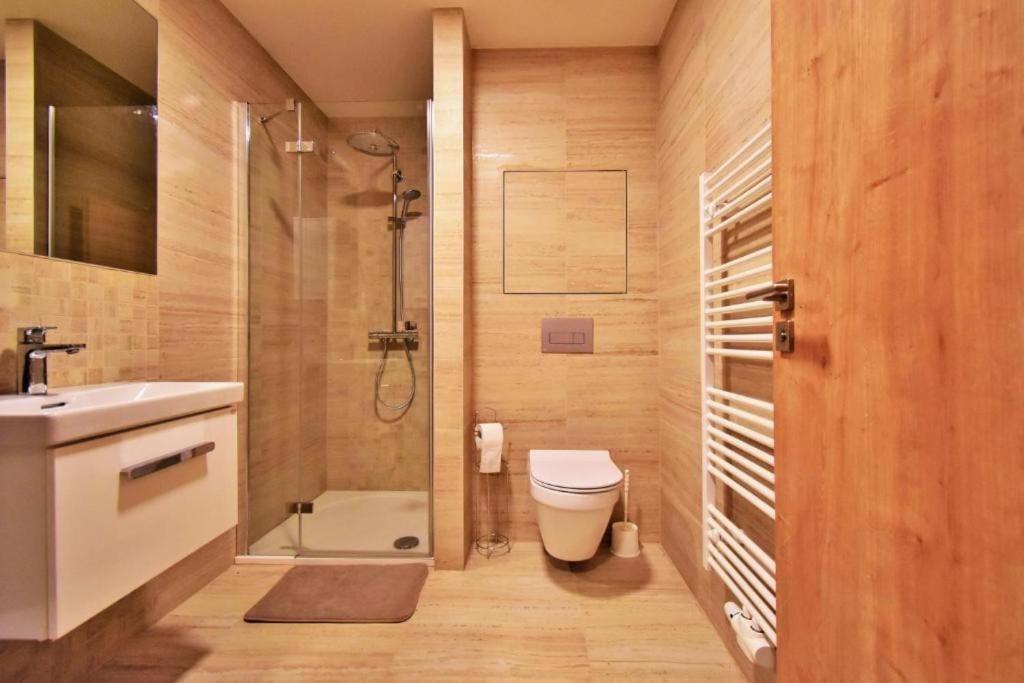 Moderni Apartman Horni Marsov - By Alka Ngoại thất bức ảnh