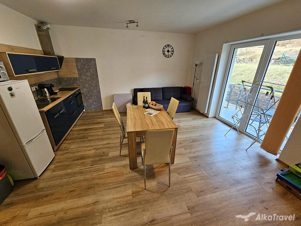Moderni Apartman Horni Marsov - By Alka Ngoại thất bức ảnh